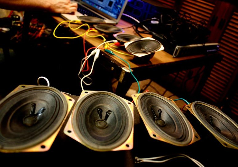 Series-parallel speaker test for Hive project